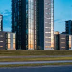 Почему соседи в новостройках часто оказываются временными — и как с этим жить