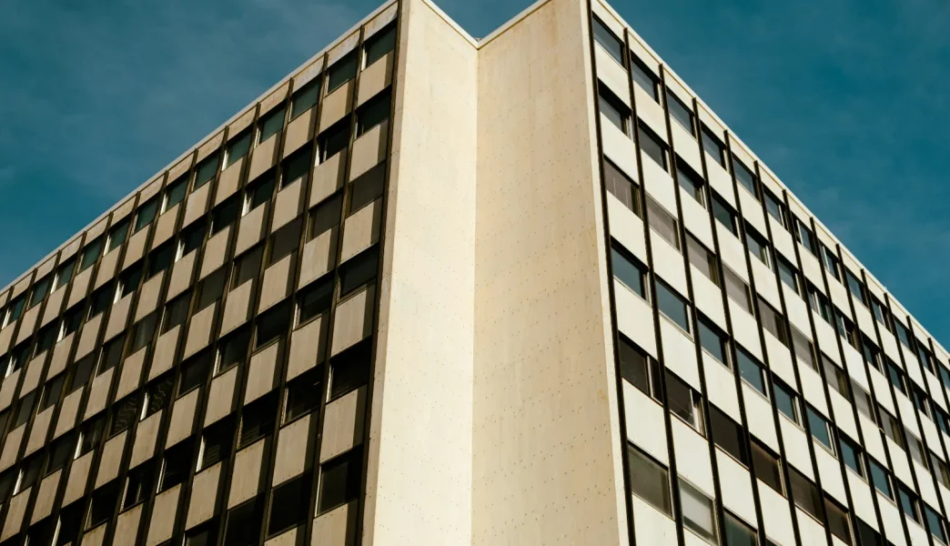 Тренды архитектуры московских высоток: стекло, пластика фасадов и световые решения